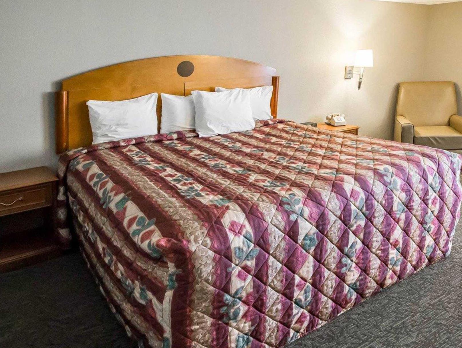 Days Inn & Suites By Wyndham Merrillville Ngoại thất bức ảnh