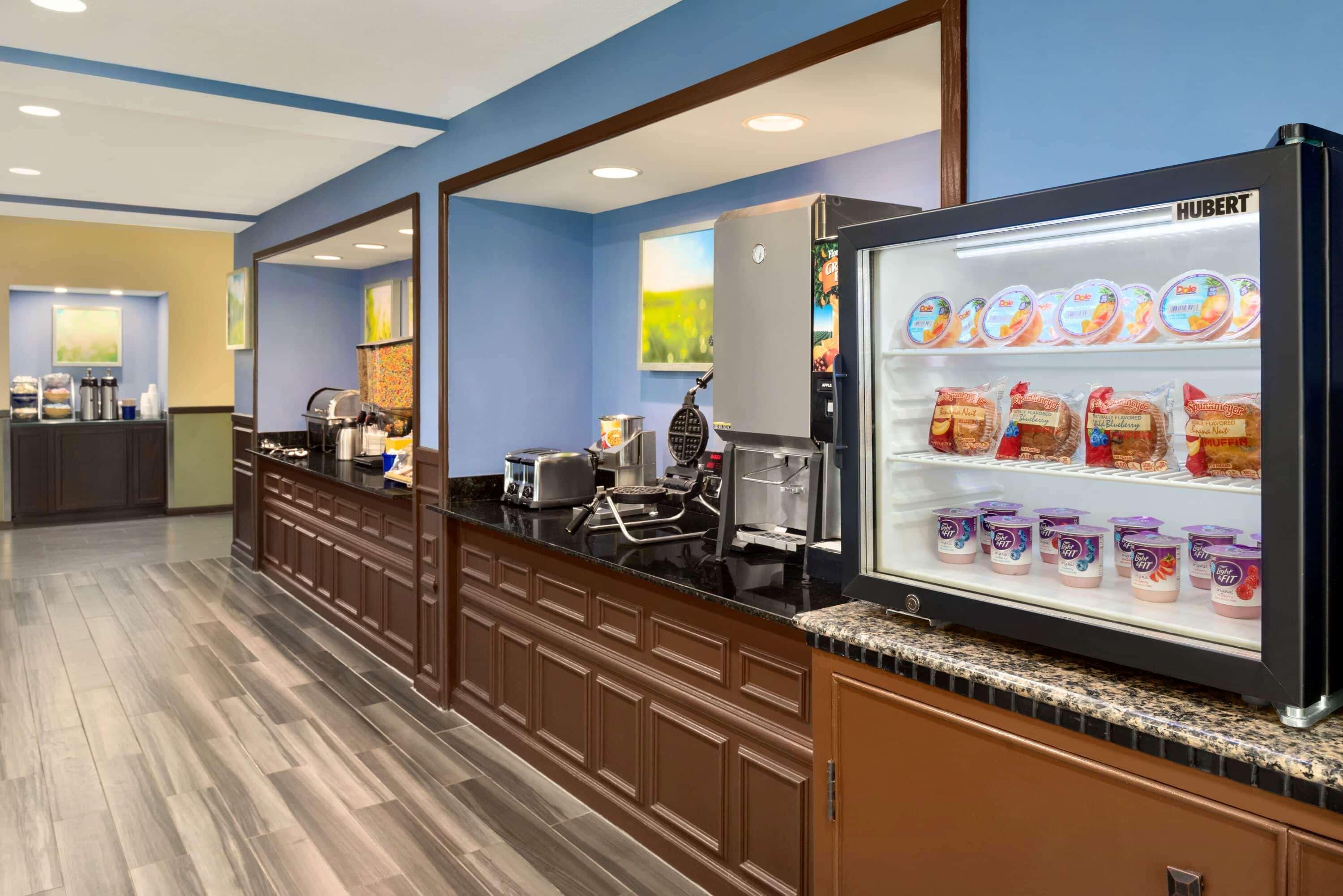 Days Inn & Suites By Wyndham Merrillville Ngoại thất bức ảnh