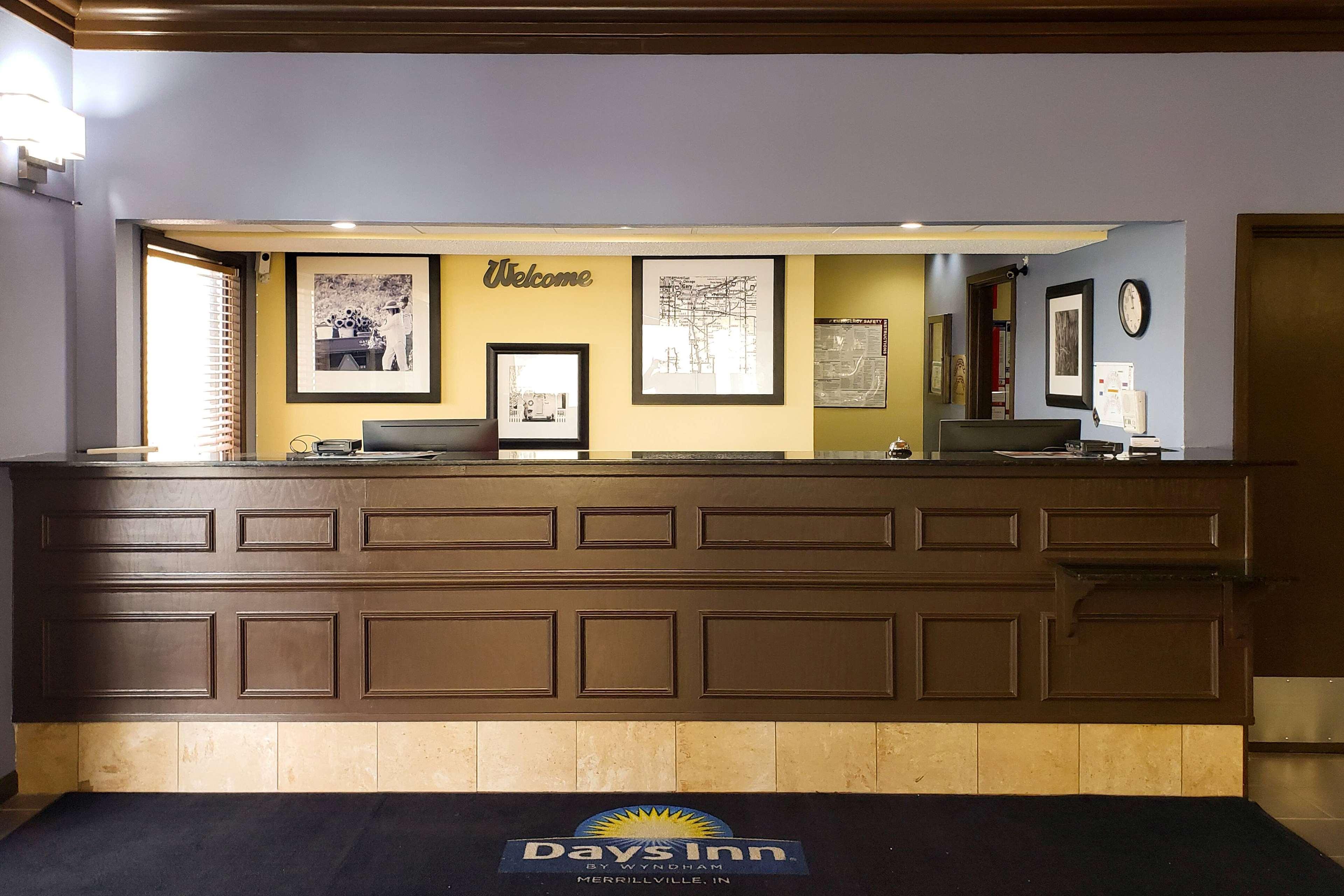 Days Inn & Suites By Wyndham Merrillville Ngoại thất bức ảnh