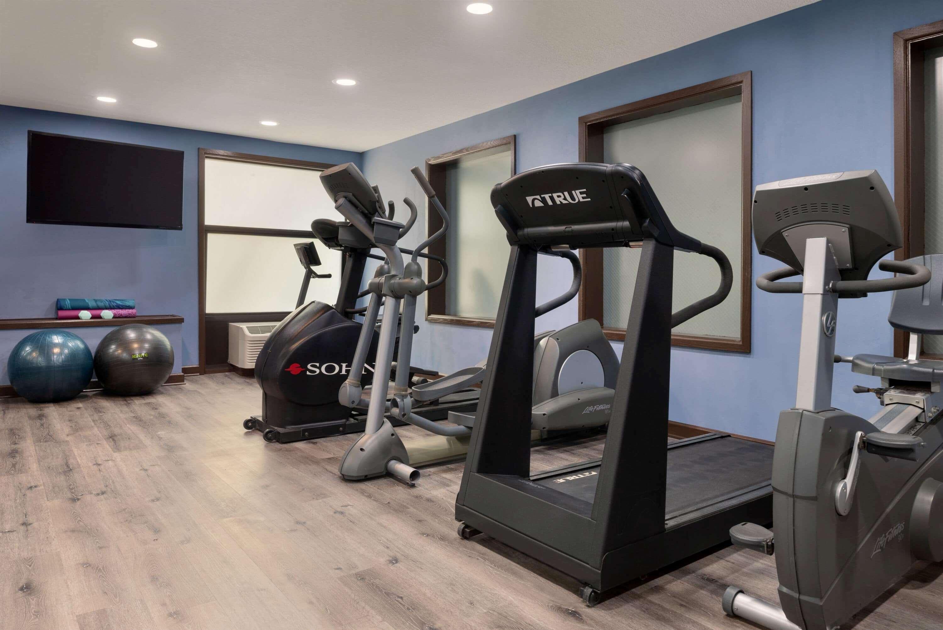Days Inn & Suites By Wyndham Merrillville Ngoại thất bức ảnh