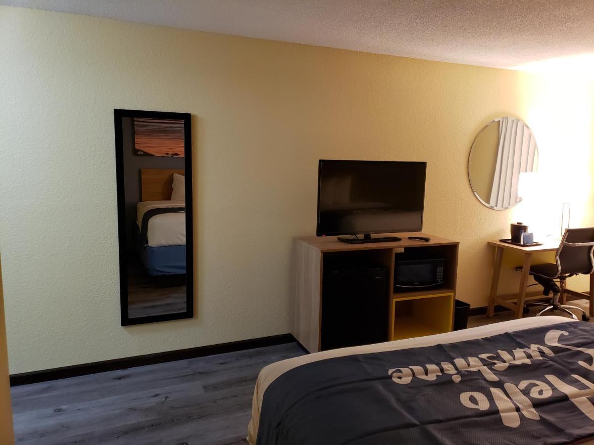 Days Inn & Suites By Wyndham Merrillville Ngoại thất bức ảnh