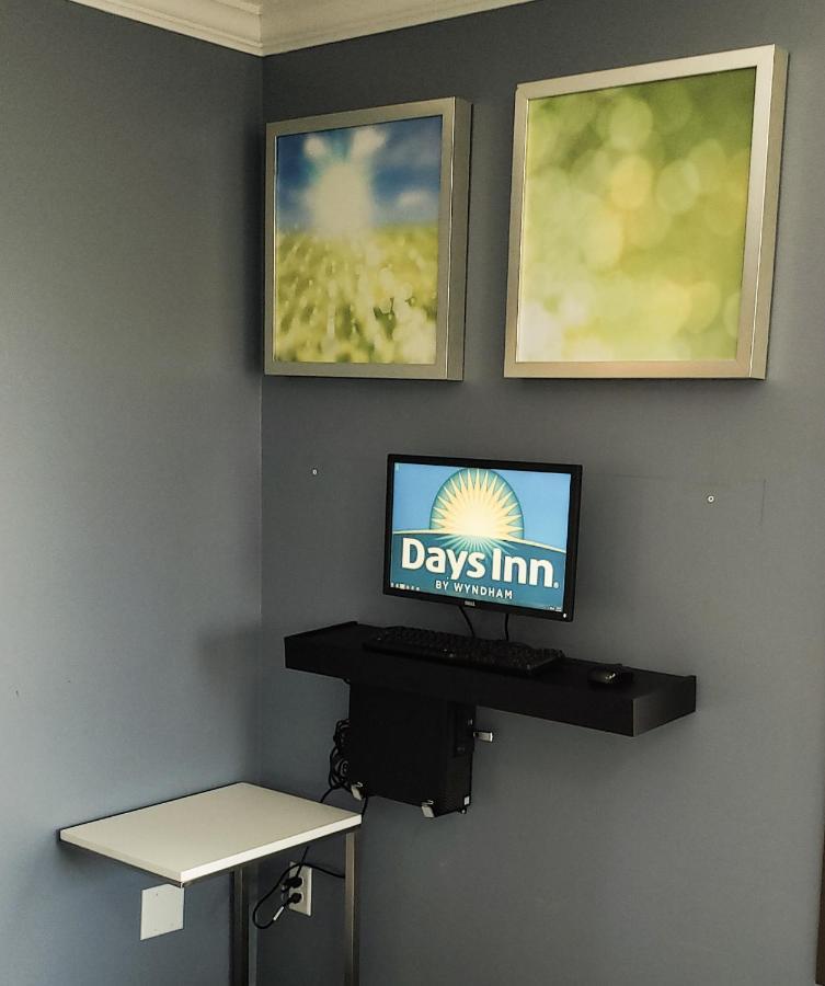 Days Inn & Suites By Wyndham Merrillville Ngoại thất bức ảnh